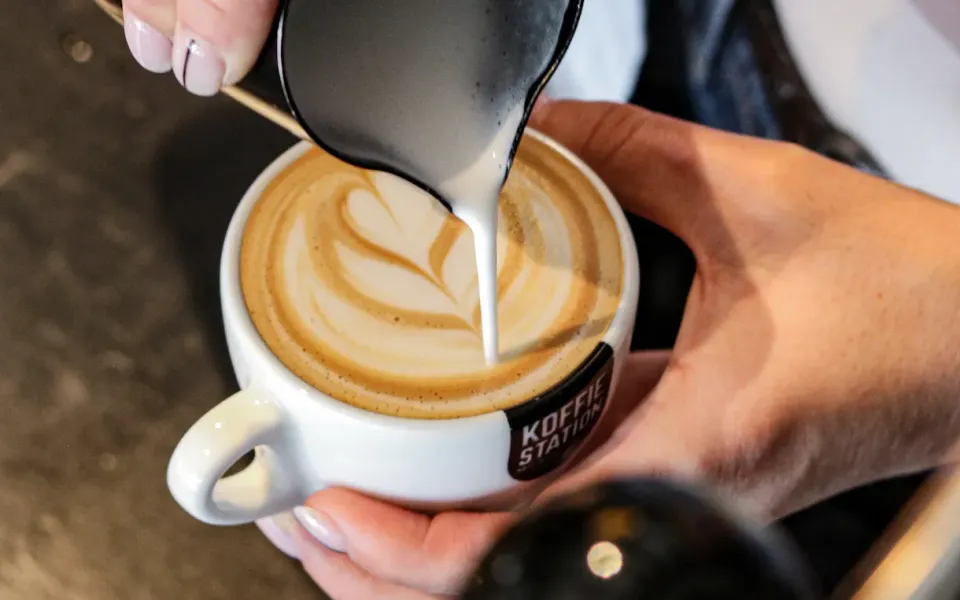Koffiestation Melk opschuimen workshop latte art